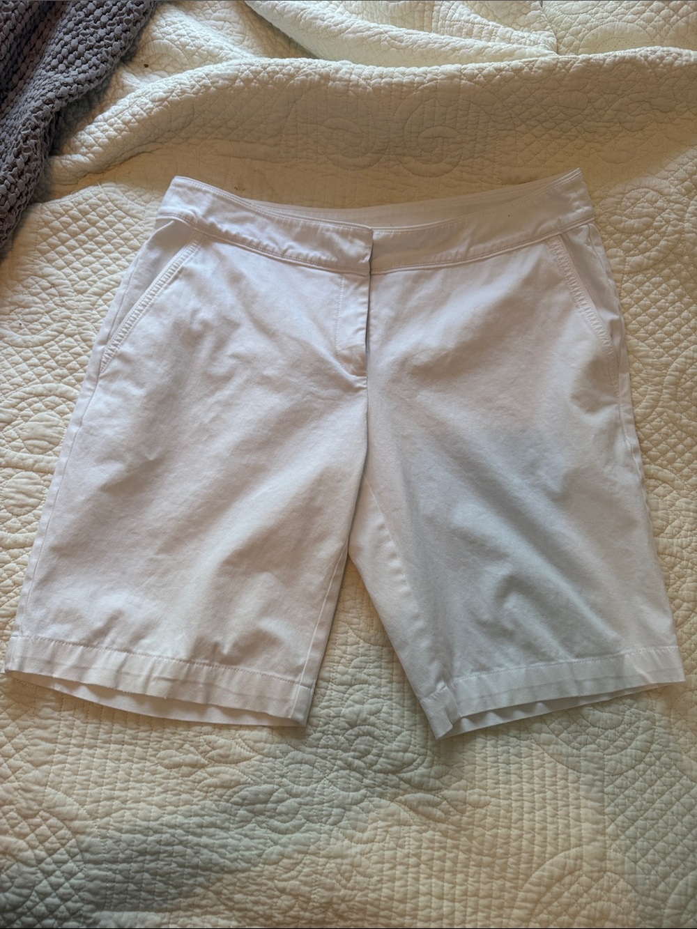 Eileen Fisher White organic cotton Bermuda Shorts - Classic Tailored Cut